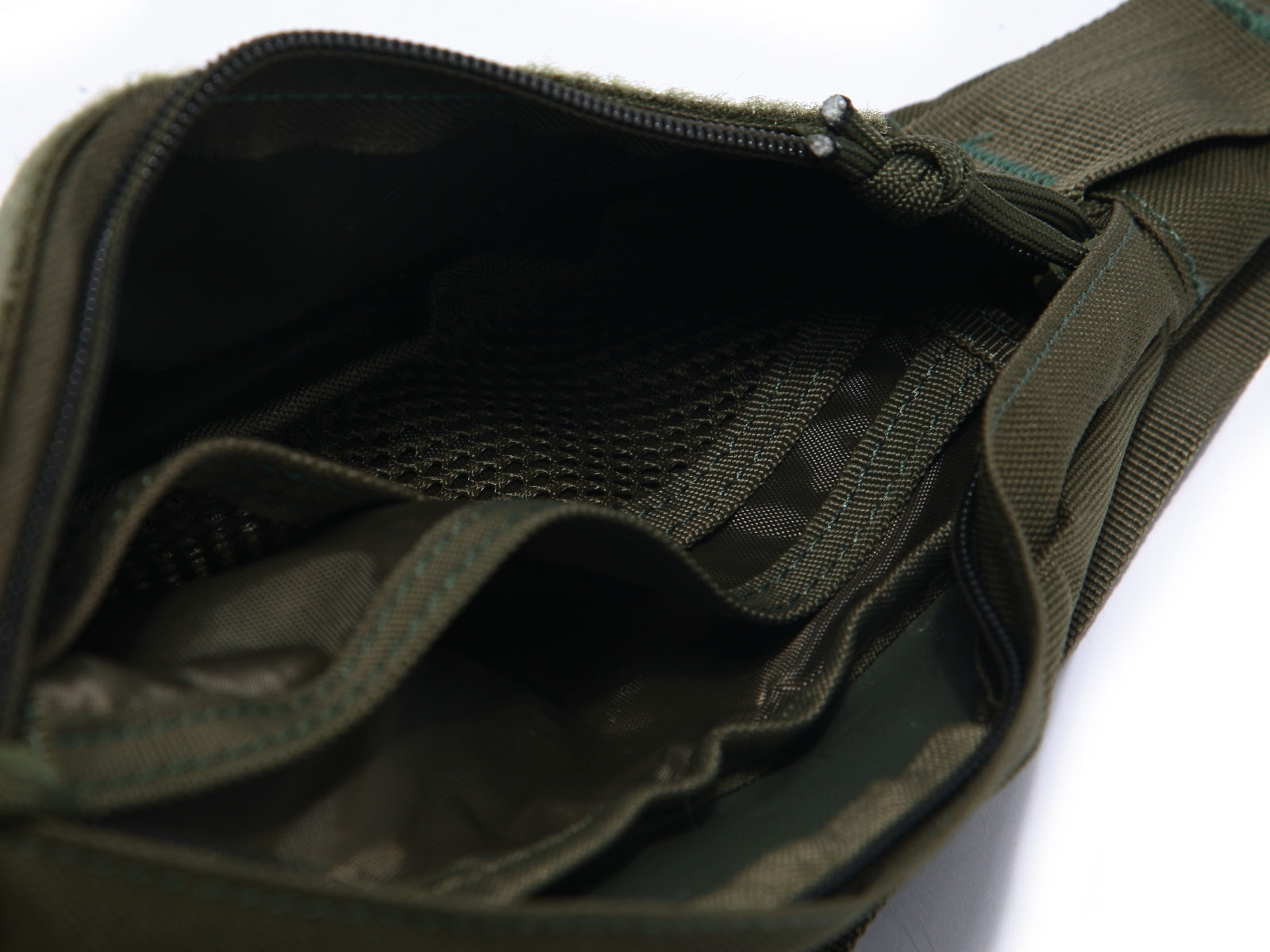 حقيبة خصر غير مرئية