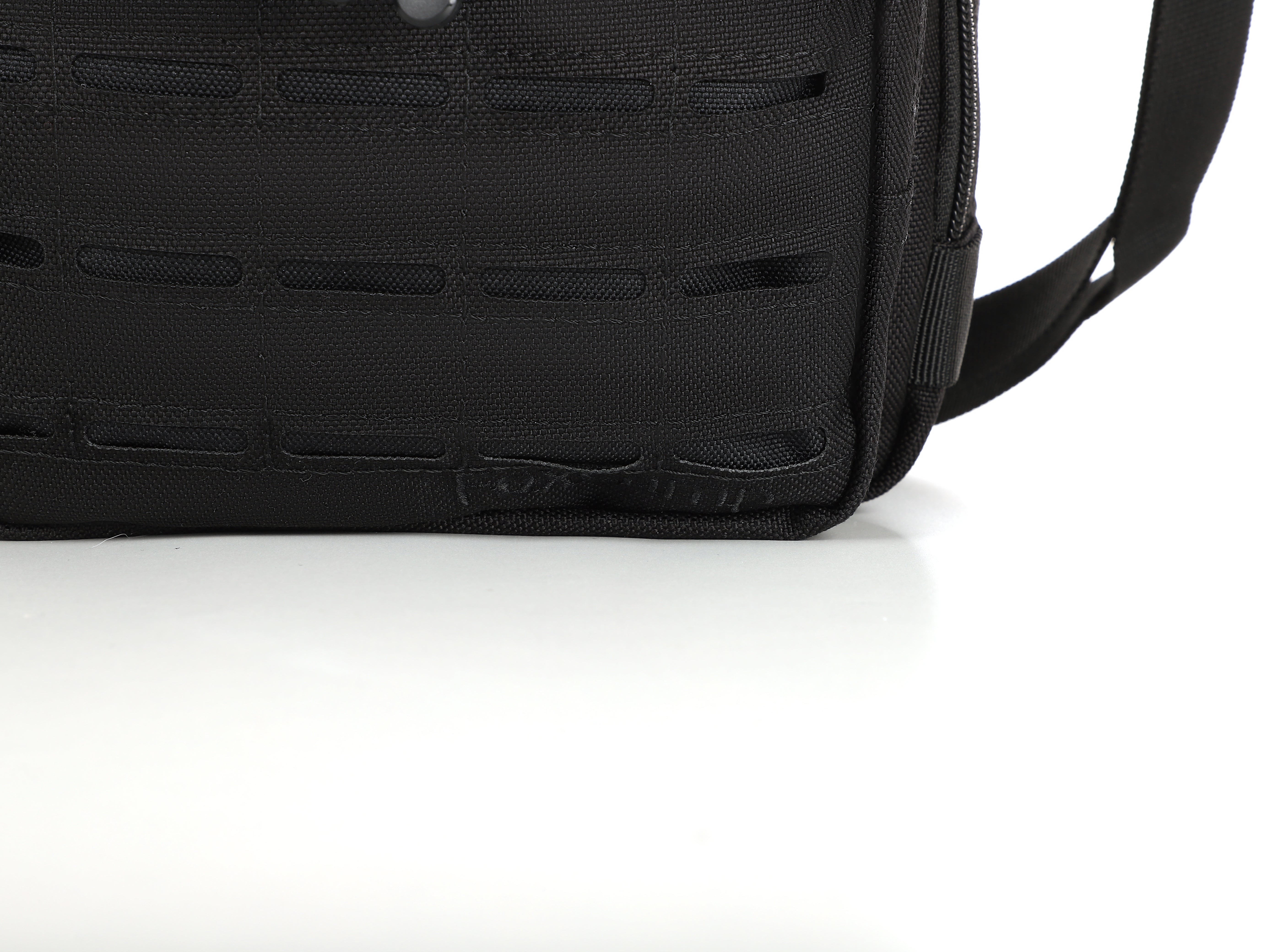 BRAVO - Black ( Handbag )